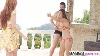 Babes - Lezioni di Step Mom - Its Okay Were On Vacation con Joel e Julia Roca e Bianca Resa cl